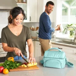 Bentgo Deluxe Lunch Bag, Durable & Insulated Bag, Internal Mesh Pocket & 2-Way Zippers